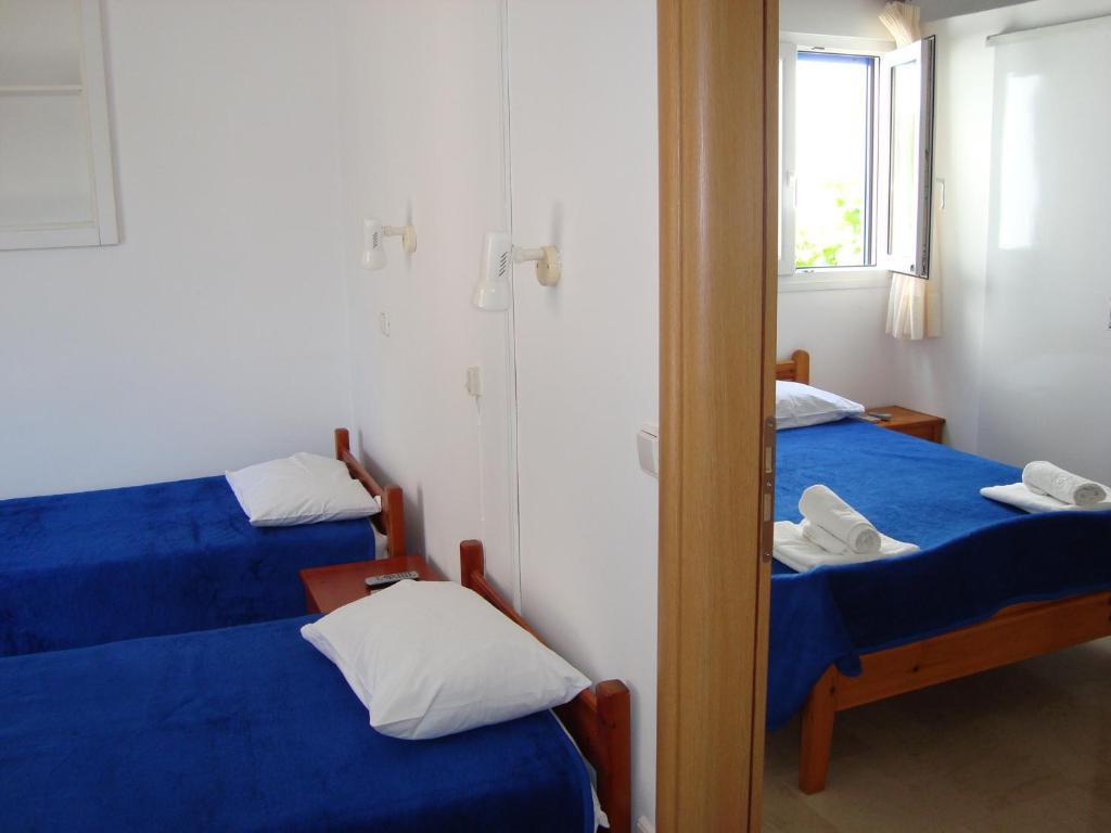 Vakhos Hotel Naxos City Room photo