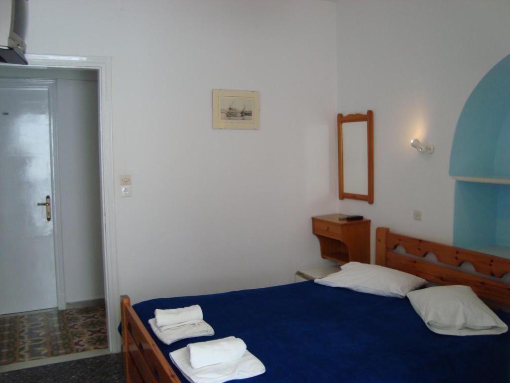 Vakhos Hotel Naxos City Room photo